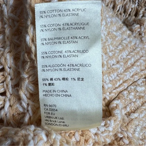 Free People Coconut Open Knit V-Neck Sweater in Sandy Combo Crop Slouchy Chunky - Picture 9 of 9